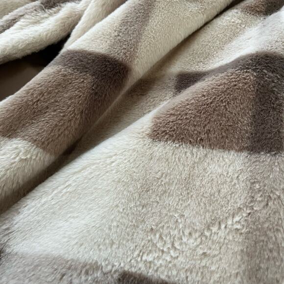 Polagram Faux Fur Brown Plaid Long Jacker Long Kimono Soft Cozy Plus Size 1XL - Picture 4 of 11